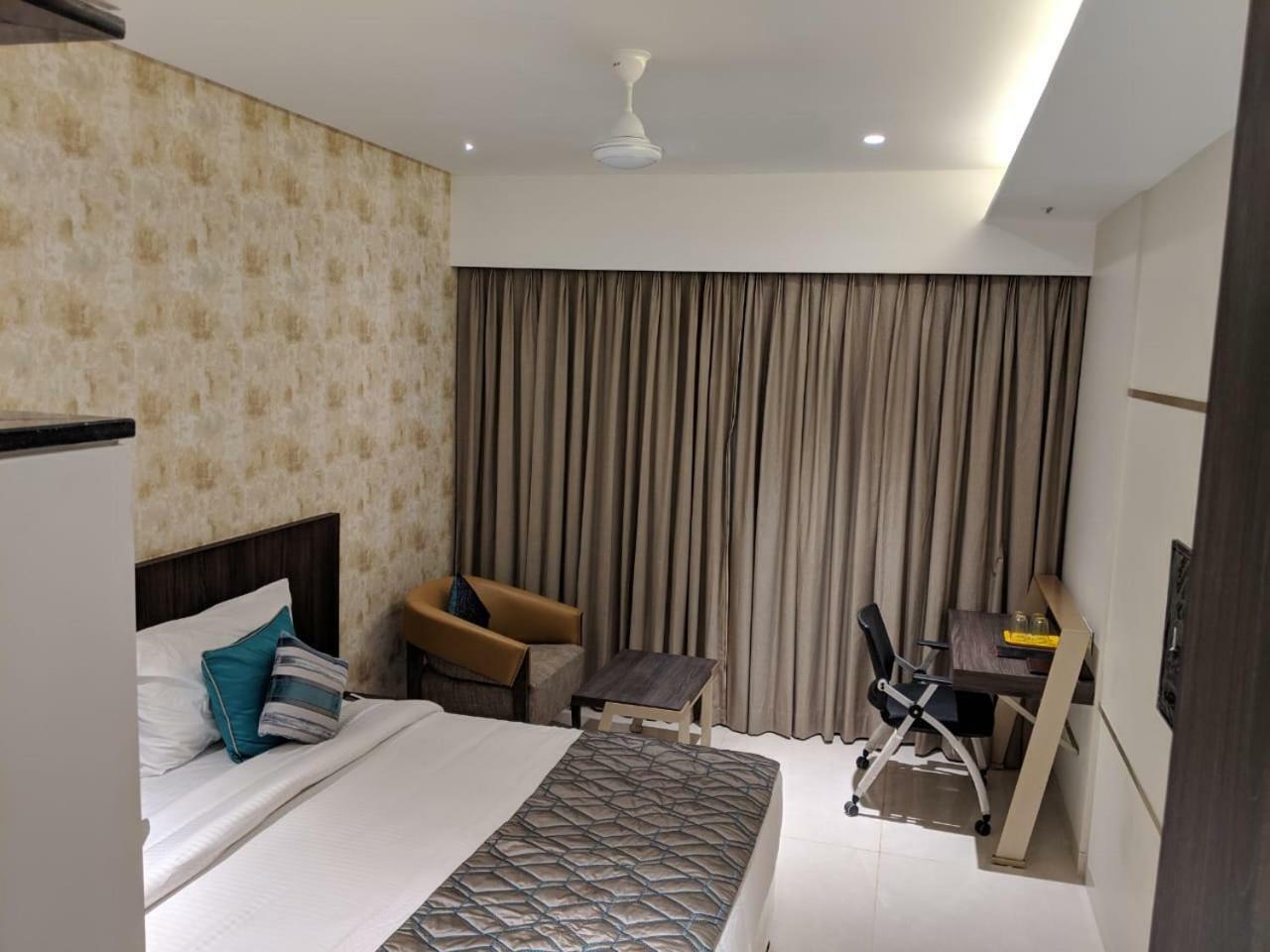 מלון The Fern Residency Karād מראה חיצוני תמונה